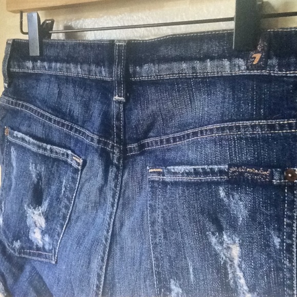 7 FOR ALL MANKIND RIPPED AND DISTRESSED SHORTS! - Picture 7 of 10